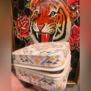 Jewelry case only BRAND NEW